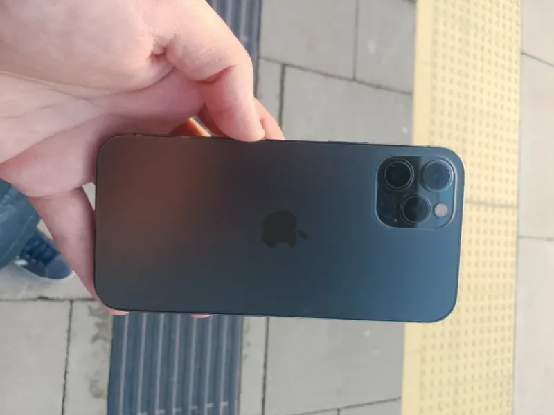 iPhone 12 Pro 256GB Negro SÓLO TRATO EN MANO afbeelding 3