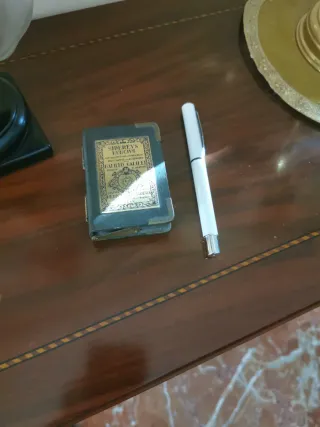 Brújula decorada antigüedad