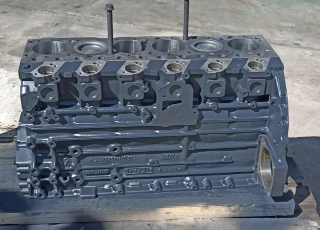 Motor Mercedes OM926LA bloque armado