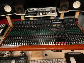 TOFT ATB 32 Canali Mixer