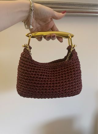 Borsa uncinetto con manico dorato