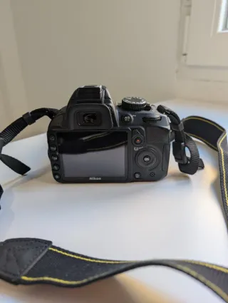 Cámara Nikon D3100