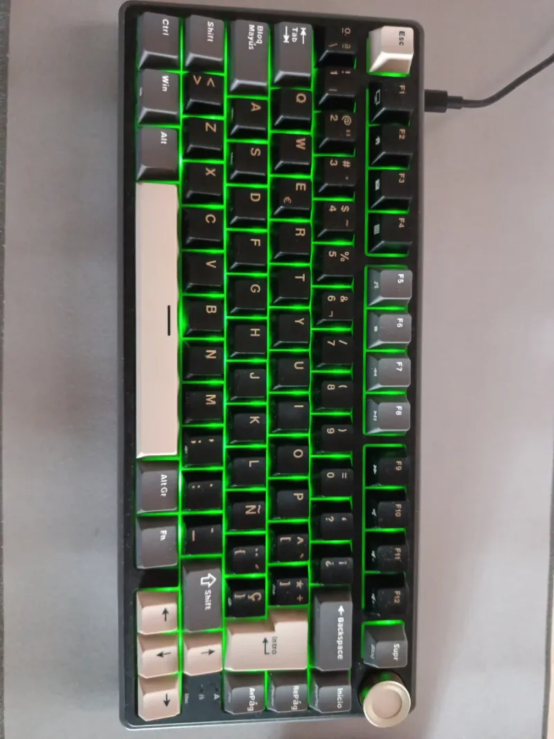 Teclado Mecánico Royal Kludge R75 ISO-ES