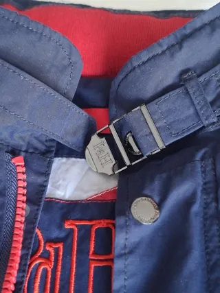 Chaqueta Pedro del Hierro azul marino  y roja