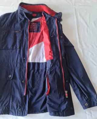 Chaqueta Pedro del Hierro azul marino  y roja