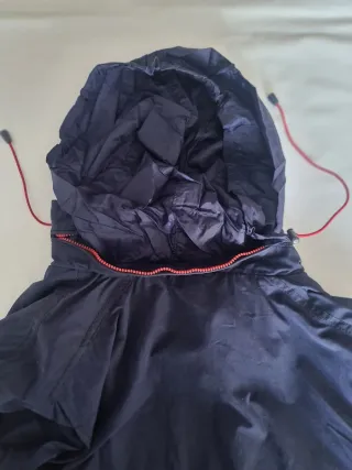 Chaqueta Pedro del Hierro azul marino  y roja