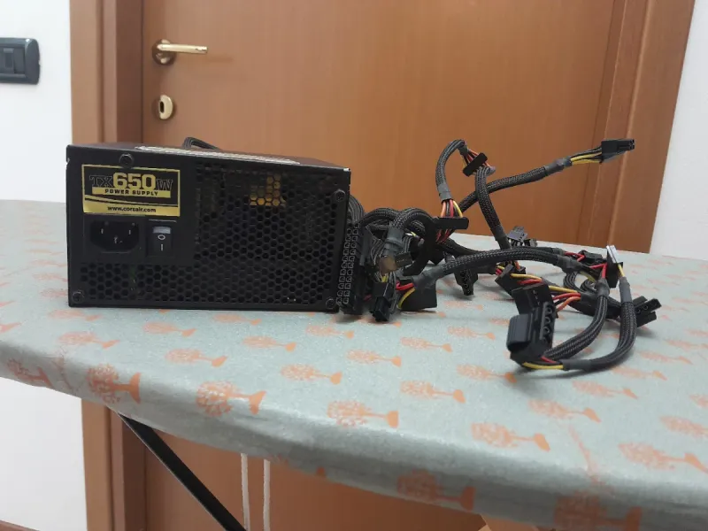 Alimentador Corsair TX650W 650W afbeelding 4