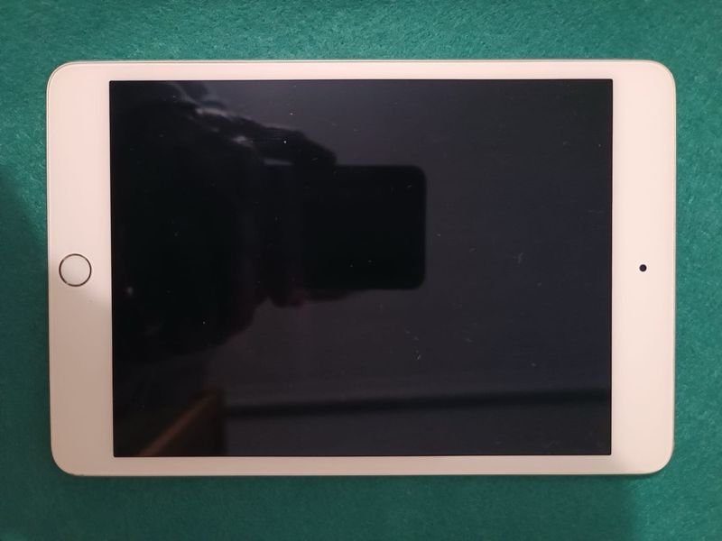 iPad Mini 4 128GB Oro afbeelding 2