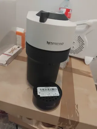 Cafetera Nespresso Krups casi nueva