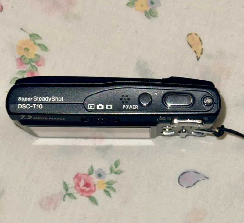 Cámara Sony Cyber-shot DSC-T10 + Memory Stick 2GB afbeelding 5