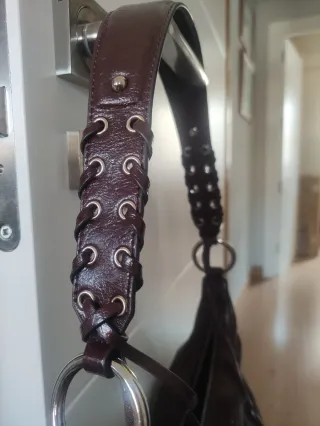 Bolso Zara marrón flecos burdeos