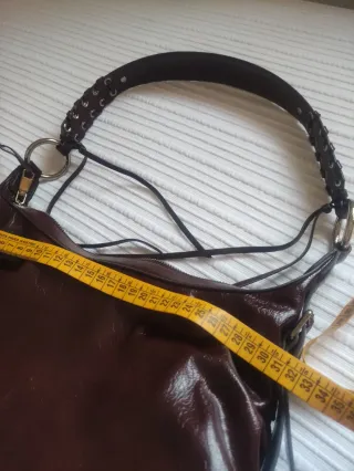 Bolso Zara marrón flecos burdeos