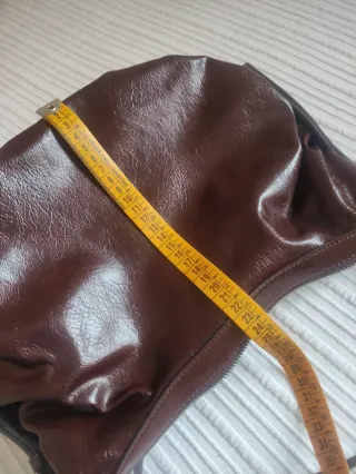 Bolso Zara marrón flecos burdeos
