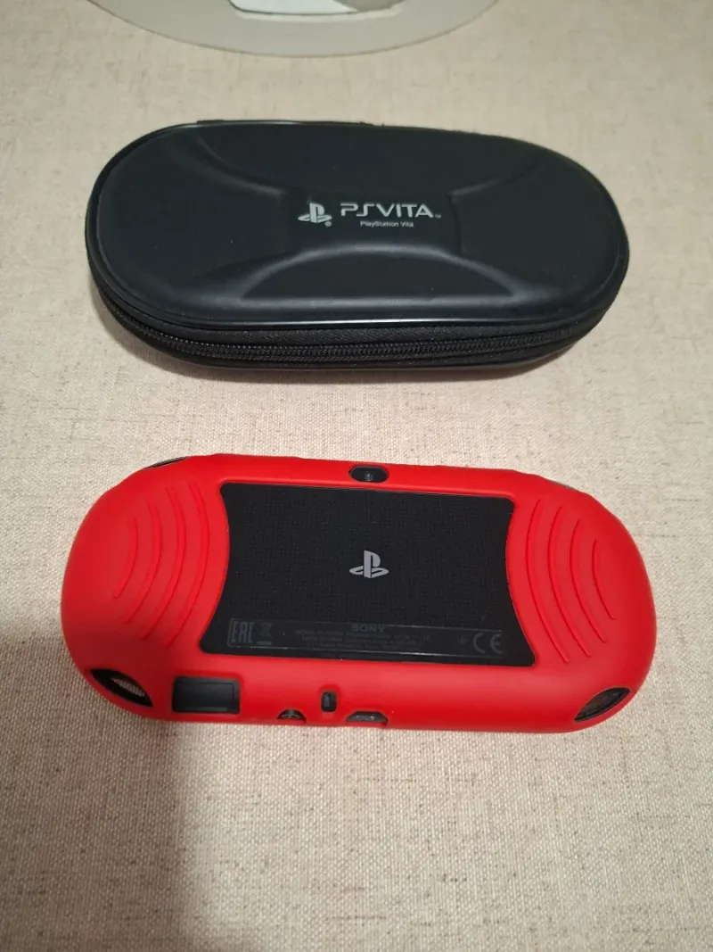 PS Vita Roja afbeelding 7