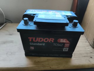 Batería Bosch  52Ah 12V