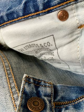 Pantalón Levi's 534 W30 L34 sin usar
