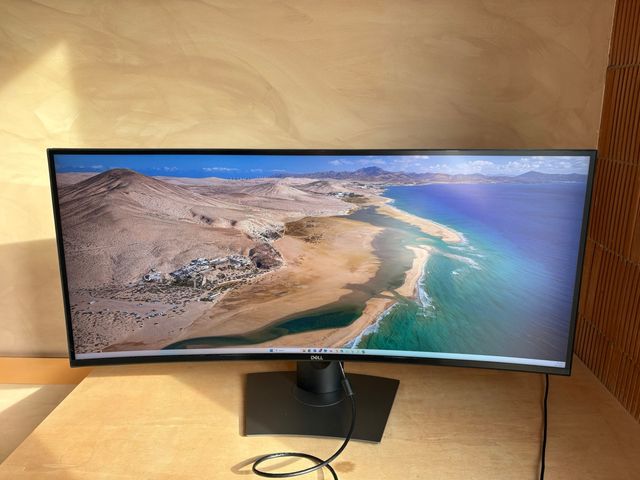 Monitor Curvo Ultrawide Dell Usharp 38''