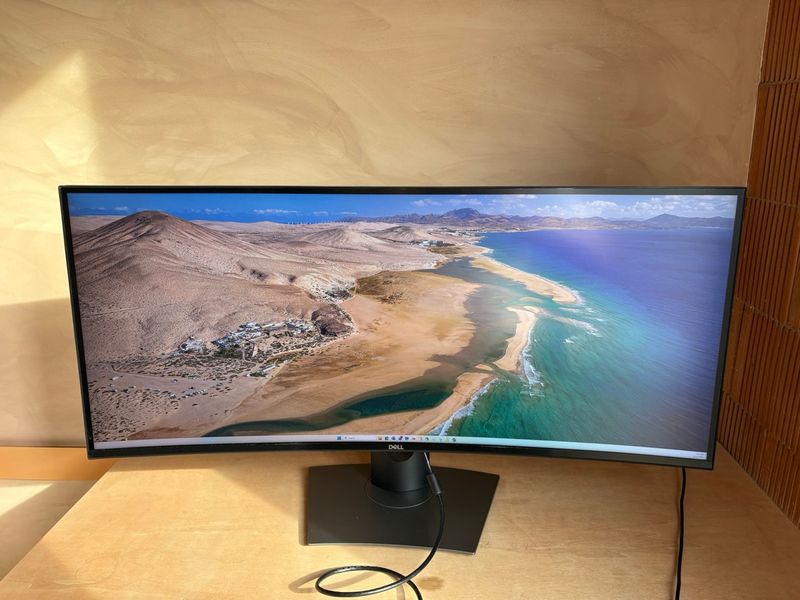 Monitor Curvo Ultrawide Dell Usharp 38''