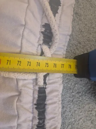 Conjunto falda y sudadera a rayas