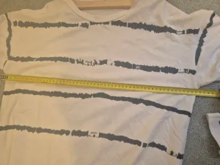 Conjunto falda y sudadera a rayas