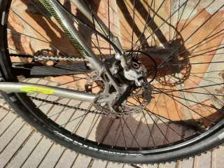 Bicicleta MTB elios Spirit frenos hidráulicos