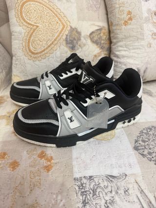 Sneakers Louis Vuitton Trainer LV Nere Grigie
