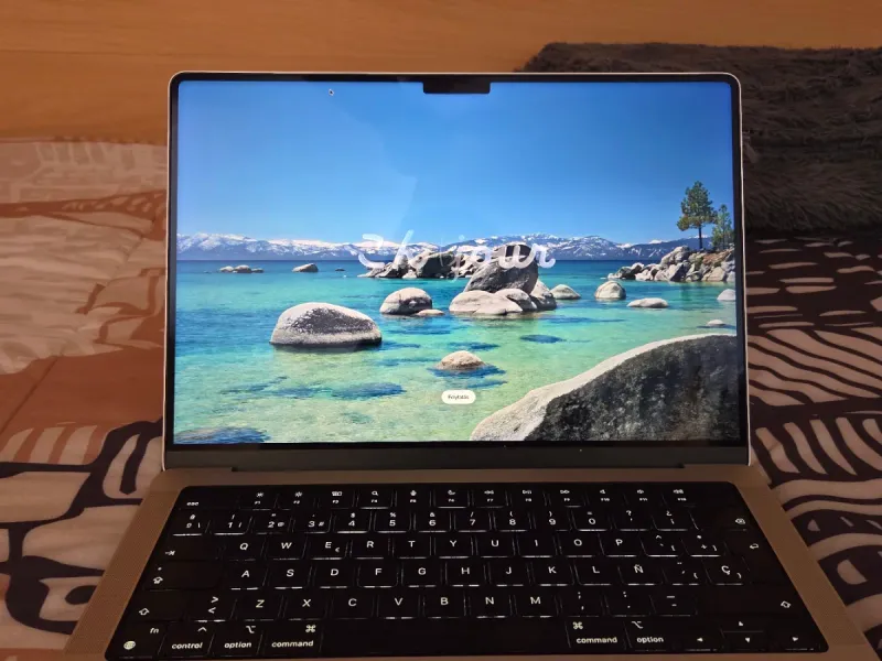 MacBook M2 Pro 12-Core CPU 19-Core GPU