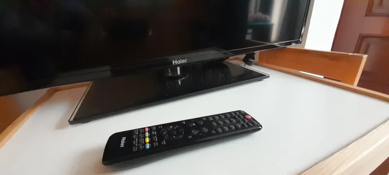 Televisor Haier Negro de 39"