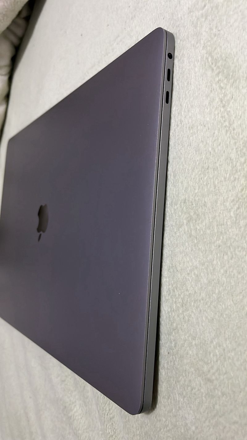 MacBook Pro 16 2019 1TB 32GB Space Gray afbeelding 6