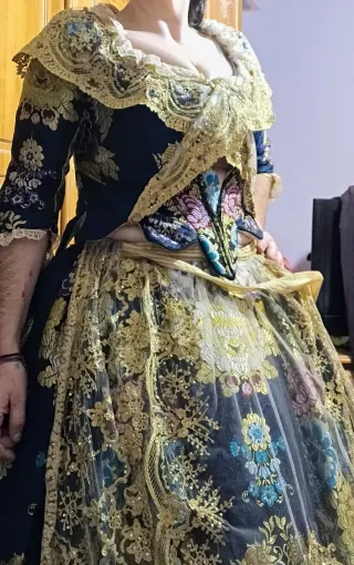 150€ SOLO  Marzo.Alquiler Traje Fallera.