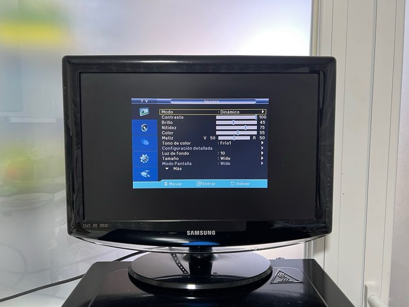 Samsung LE19R86BD Monitor 19 WXGA Negro afbeelding 2