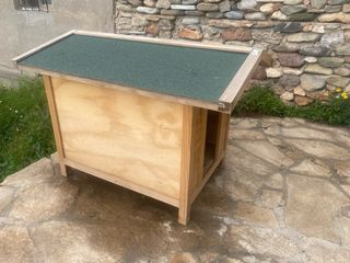 Caseta para perro de madera