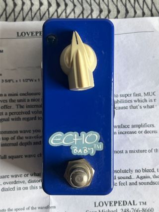 Pedales guitarra tamaño mini