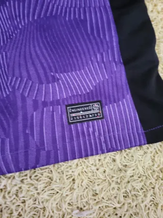 Camiseta Liverpool Nike Morada