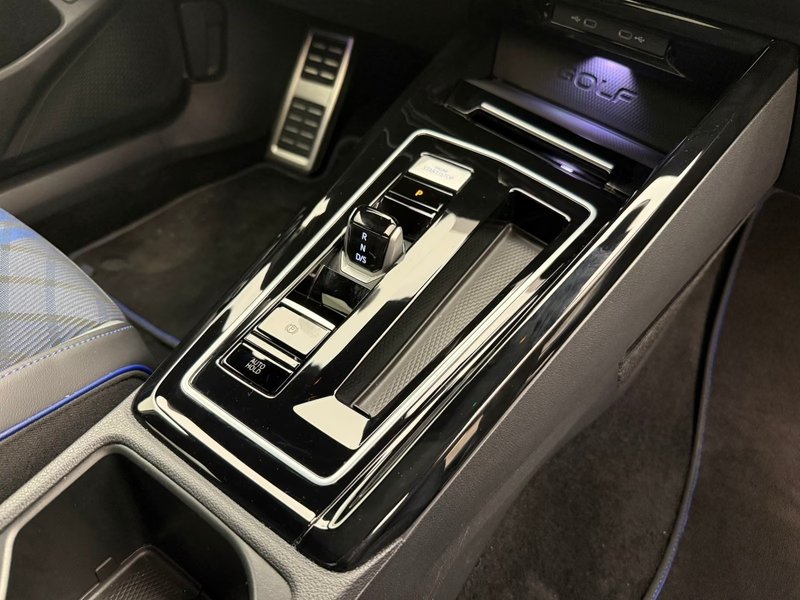 Volkswagen Golf 2026, foto 33