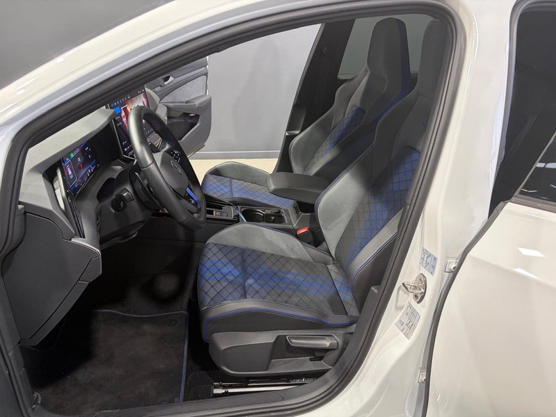 Volkswagen Golf 2026, foto 23