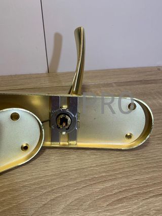 Juego de manilla para puerta MICEL