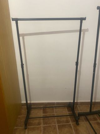 2 Burros para colgar ropa negros