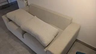 Sofá de 2 plazas beige seminuevo