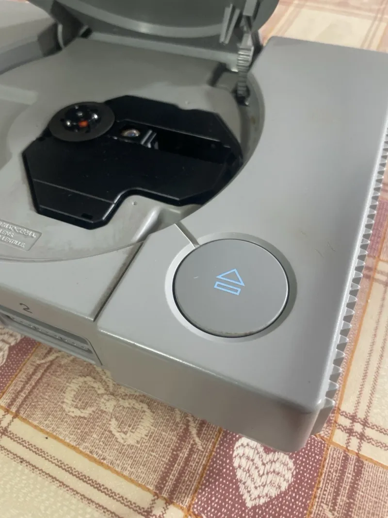 PlayStation 1 PS1 SCPH-5502 para reparar afbeelding 3