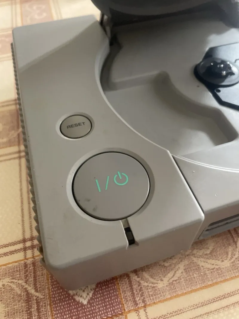 PlayStation 1 PS1 SCPH-5502 para reparar afbeelding 4