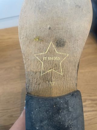 Botas piel negra caña ancha cuña interior 4 cm