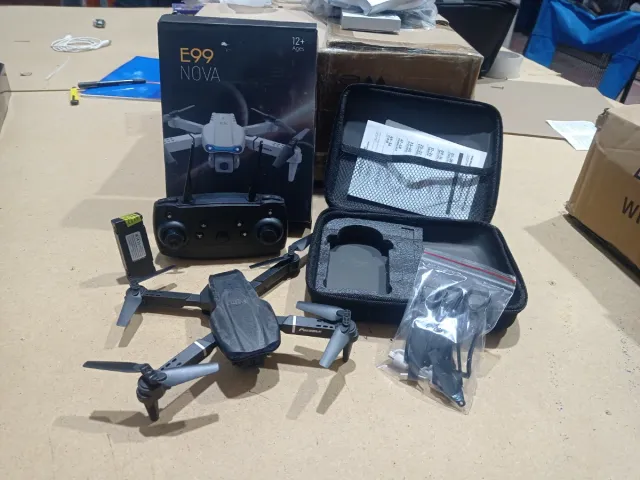 Dron E99 NOVA Negro/Gris