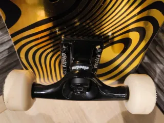 Monopatín Cartel Skate