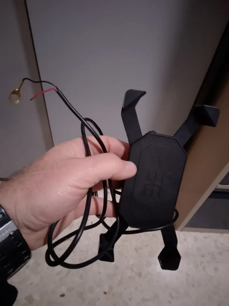 Soporte móvil negro con cable afbeelding 6