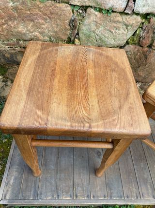 Dos taburetes daneses