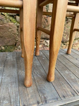 Dos taburetes daneses