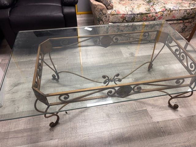 Mesa de centro cristal forjado dorado