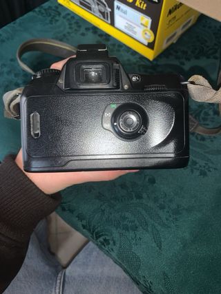 Nikon F75 Kit fotocamera a rullino