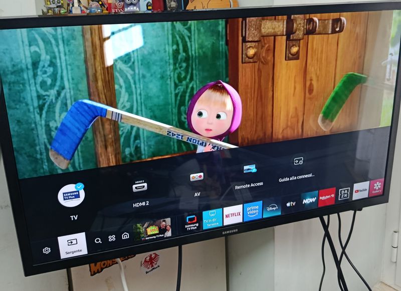 Smart TV Samsung 32 Pulgadas (Full HD) afbeelding 3